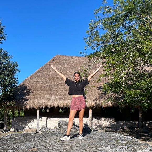 Meet your Posher, Krysta - Picture 4 of 4